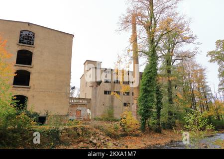 23 octobre 2022 - Dippoldiswalde en Allemagne : bâtiments industriels anciens et pourris Banque D'Images