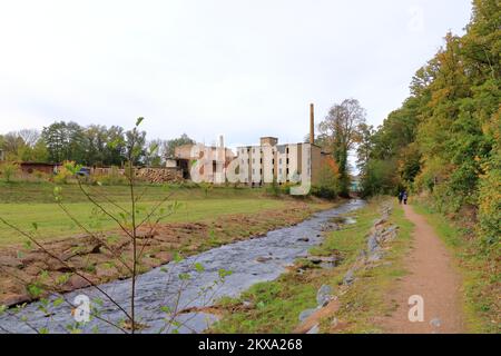 23 octobre 2022 - Dippoldiswalde en Allemagne : bâtiments industriels anciens et pourris Banque D'Images