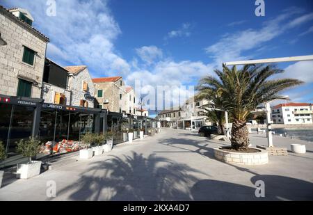 02.01.2019., Primosten, Croatie - Oylle d'hiver à Primosten. Primosten est une petite ville située entre Sibenik et Split photo: Dusko Jaramaz/PIXSELL Banque D'Images