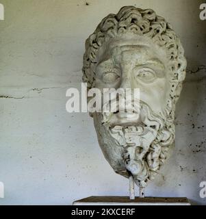 Chef d'Hercules de Felix Romuliana, vestiges du palais de l'empereur romain Galerius près de Zajecar, Serbie Banque D'Images