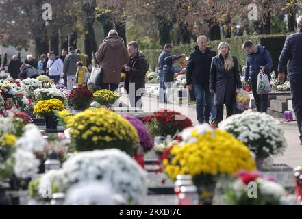 01.11.2019., Zagreb - commémoration de la Toussaint dans le cimetière de Mirosevac à Zagreb. Photo: Marin Tironi/PIXSELL Banque D'Images