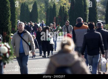 01.11.2019., Zagreb - commémoration de la Toussaint dans le cimetière de Mirosevac à Zagreb. Photo: Marin Tironi/PIXSELL Banque D'Images