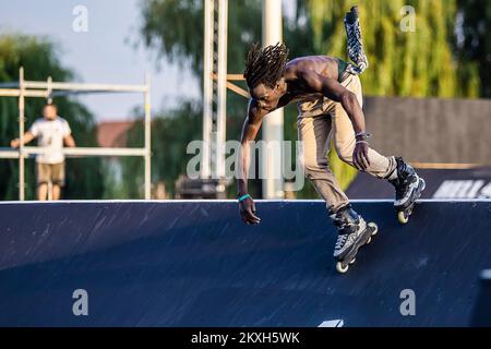 Entraînement libre en ligne au Pannonian Skatepark Panna la veille de la cérémonie d'ouverture du XXI Pannonian Challenge à Osijek, Croatie sur 12 août 2020. Photo: Davor Javorovic/PIXSELL Banque D'Images