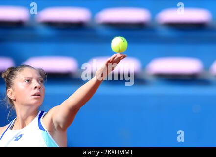 Antonia Ruzic de Croatie pendant le match entre Kamilla Rakhimova de Russie lors du tournoi de tennis Zagreb 2020 W25 à Zagreb, Croatie sur 16 septembre 2020. Photo: Slavko Midzor/PIXSELL Banque D'Images