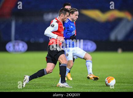 Lovro Majer de Dinamo en action lors du match de l'UEFA Europa League entre Feyenoord et Dinamo Zagreb , à Rotterdam, pays-Bas, 03 décembre 2020.photo : Igor Soban/PIXSELL Banque D'Images