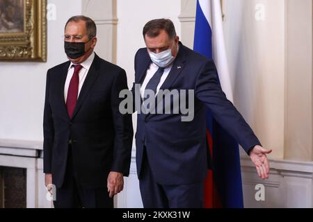 Milorad Dodik, président de la présidence de la Bosnie-Herzégovine, rencontre le ministre russe des Affaires étrangères, Sergei Lavrov, lors de sa visite officielle à Sarajevo, en Bosnie-Herzégovine, le 15. Décembre 2020. Photo: Armin Durgut/PIXSELL Banque D'Images