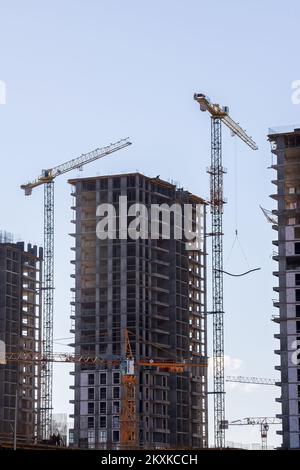 Bélarus, Minsk - 20 octobre 2022 : chantier de construction de minsk, gros plan sur le monde Banque D'Images