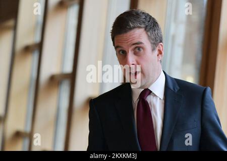 Edinburgh, Écosse, Royaume-Uni, 30 novembre 2022. Daniel Johnston, le travail écossais au Parlement écossais. credit sst/alamy nouvelles en direct Banque D'Images