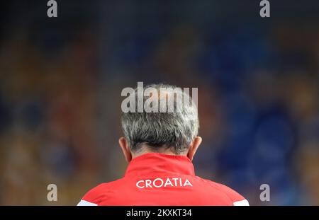 LE CAIRE, EGYPTE - JANVIER 25: Entraîneur en chef de Croatie Lino Cervar avant le match du Groupe II de Championnat du monde des hommes de l'IHF 27th entre le Danemark et la Croatie au Caire Stadium Sports Hall au Caire, Egypte sur 25 janvier 2021. Photo: Slavko Midzor/PIXSELL Banque D'Images