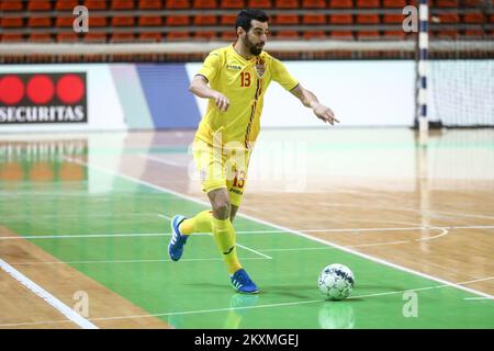 Andrei Caciun de Roumanie lors du match de qualification de l'UEFA Futsal EURO 2022 entre la Bosnie-Herzégovine et la Roumanie à l'arène Husein Smajlovic sur 10 mars 2021 à Zenica, en Bosnie-Herzégovine. Photo: Armin Durgut/PIXSELL Banque D'Images