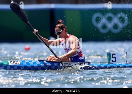 Anamaria Govorcinovic de Team Croatia participe à la compétition du quart-finale 4 féminin de kayak unique 500m le douze jour des Jeux Olympiques de Tokyo 2020 sur la voie navigable de la forêt marine sur 04 août 2021, à Tokyo, au Japon. Photo: Igor Kralj/PIXSELL Banque D'Images