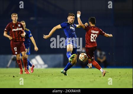 Croatie, Zagreb - 4 AOÛT 2021 Bruno Petkovic, Luquinhas lors du troisième match de qualification de la Ligue des champions de l'UEFA au niveau du championnat 1 entre Dinamo Zagreb et Legia Varsovie sur le stade Maksimir. Photo: Josip Regovic/PIXSELL Banque D'Images