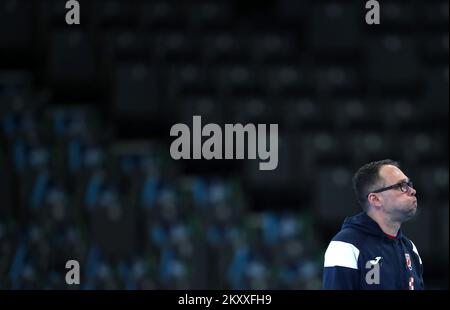 Hrvoje Horvat, entraîneur-chef croate, lors de la session de formation de l'équipe croate dans le cadre du Championnat d'Europe de l'EHF à Multifunctional Arena, Budapest, Hongrie, le 25. Janvier 2022. Photo: Sanjin Strukic/PIXSELL Banque D'Images