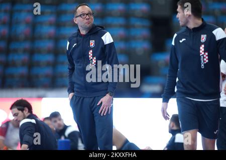 Hrvoje Horvat, entraîneur-chef croate, lors de la session de formation de l'équipe croate dans le cadre du Championnat d'Europe de l'EHF à Multifunctional Arena, Budapest, Hongrie, le 25. Janvier 2022. Photo: Sanjin Strukic/PIXSELL Banque D'Images