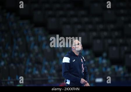 Hrvoje Horvat, entraîneur-chef croate, lors de la session de formation de l'équipe croate dans le cadre du Championnat d'Europe de l'EHF à Multifunctional Arena, Budapest, Hongrie, le 25. Janvier 2022. Photo: Sanjin Strukic/PIXSELL Banque D'Images