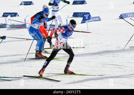 Marko Skender lors de la compétition de ski de fond aux Jeux olympiques d'hiver de Pékin, en Chine, sur 19 février 2022. Le russe Alexander Bolsunov (25) a remporté le titre de vainqueur olympique au marathon de ski de fond aux Jeux Olympiques d'hiver de Beijing, tandis que le représentant croate Marko Skender a pris place en 57th. Photo: Jaki Franja/PIXSELL Banque D'Images