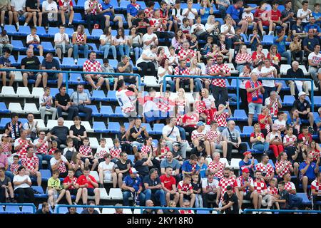 OSIJEK, CROATIE - JUIN 03: Les fans croates devant la Ligue des Nations de l'UEFA Un match du Groupe 1 entre la Croatie et l'Autriche à Stadion Gradski vrt sur 3 juin 2022 à Osijek, Croatie. (Photo: Matija Hablja/Pixsell) Banque D'Images