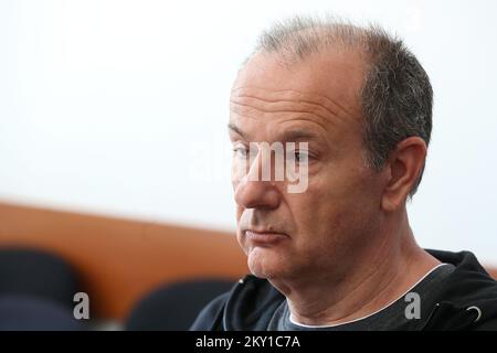 Le procès de Harald Kopitz, accusé de meurtre de ses trois enfants, a commencé au tribunal pénal municipal de Zagreb, en Croatie, sur 7 juin 2022. Un autrichien de 56 ans a tué ses trois enfants dans son appartement de Zagreb à la fin de septembre de l'année dernière. Photo: Goran Stanzl/PIXSELL Banque D'Images