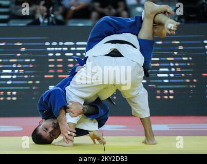 Pedro Medeiros du Brésil dans un combat contre Daniel Cargnin du Brésil dans la catégorie des hommes jusqu'à 73kg au cours du Grand Prix mondial de Zagreb de l'IJF, qui s'est tenu à l'Arena de Zagreb, à Zagreb, en Croatie, sur 16 juillet 2022. Photo: Zeljko Hladika/PIXSELL Banque D'Images