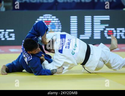 Pedro Medeiros du Brésil dans un combat contre Daniel Cargnin du Brésil dans la catégorie des hommes jusqu'à 73kg au cours du Grand Prix mondial de Zagreb de l'IJF, qui s'est tenu à l'Arena de Zagreb, à Zagreb, en Croatie, sur 16 juillet 2022. Photo: Zeljko Hladika/PIXSELL Banque D'Images