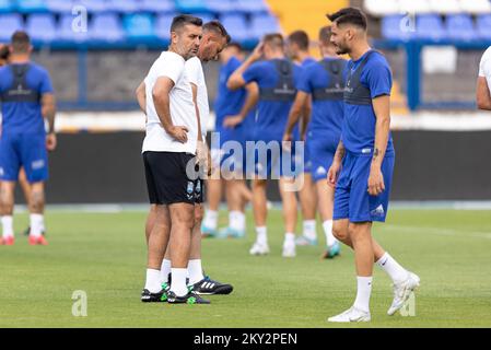 NK Osijek entraîneur en chef Nenad Bjelica pendant une session d'entraînement avant la deuxième manche de qualifications de l'UEFA Europa Conference League, match de 2nd jambes contre le FC Kyzylzhar à Gradski Vrt à Osijek, Croatie sur 27 juillet 2022. Photo: Davor Javorovic/PIXSELL Banque D'Images