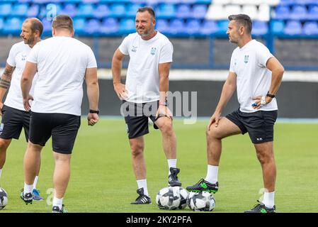 NK Osijek entraîneur en chef Nenad Bjelica pendant une session d'entraînement avant la deuxième manche de qualifications de l'UEFA Europa Conference League, match de 2nd jambes contre le FC Kyzylzhar à Gradski Vrt à Osijek, Croatie sur 27 juillet 2022. Photo: Davor Javorovic/PIXSELL Banque D'Images