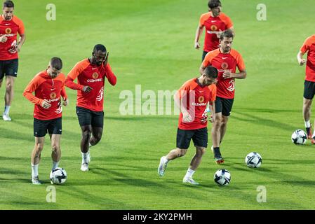 Les joueurs du FC Kyzylzhar sont vus au cours d'une session d'entraînement avant le deuxième tour de qualifications de l'UEFA Europa Conference League, match de 2nd jambes contre NK Osijek à Gradski Vrt à Osijek, Croatie sur 27 juillet 2022. Photo: Davor Javorovic/PIXSELL Banque D'Images