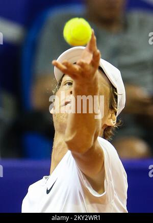 UMAG, CROATIE - JUILLET 30: Jannik sinner d'Italie joue contre Franco Agamenone d'Italie lors du match unique semi-fin de Menâ€™s le jour 7 de la Croatie 2022 Oumag ouvert au stade ATP Goran Ivanisevic sur 30 juillet 2022 à Umag, Croatie. Photo: Jurica Galoic/PIXSELL Banque D'Images