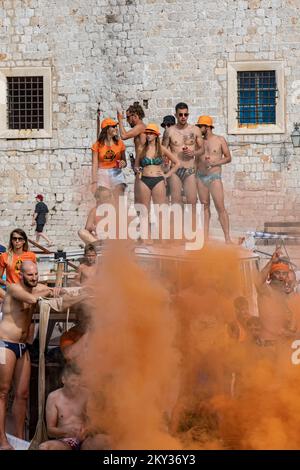 Les supporters sont vus pendant 37th finale de la ligue de water-polo sauvage de Dubrovnik match entre Kokoti et FUN H2O à Dubrovnik, Croatie sur 21 août 2022. Photo: Grgo Jelavic/PIXSELL Banque D'Images