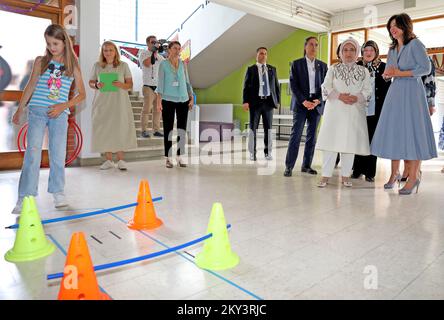 La première Dame de la République de Croatie, Sanja Music Milanovic, et la première Dame de la République de Turquie, Emine Erdogan, ont visité l'école élémentaire Matija Gubec à Zagreb, en Croatie, sur 8 septembre 2022. Photo: Emica Elvedji/PIXSELL Banque D'Images