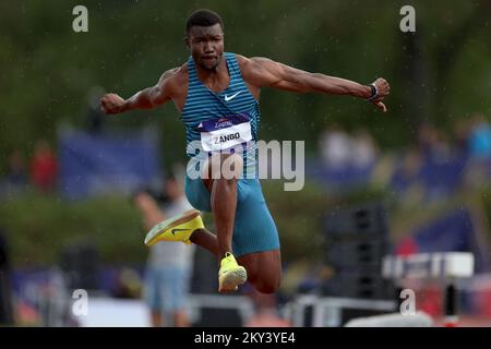 ZAGREB, CROATIE - SEPTEMBRE 11: Hugues Fabrice Zango, du Burkina Faso, participe au Triple saut masculin lors du circuit continental mondial d'athlétisme Or 2022 - 72nd Mémorial Boris Hanzekovic au stade Mladost sur 11 septembre 2022 à Zagreb, Croatie. Photo par Igor Kralj/Pixsell Banque D'Images