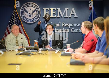 35th anniversaire de la FEMA Speakers Event.. Photographies relatives aux programmes, aux activités et aux fonctionnaires de gestion des catastrophes et des situations d'urgence Banque D'Images