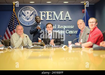 35th anniversaire de la FEMA Speakers Event.. Photographies relatives aux programmes, aux activités et aux fonctionnaires de gestion des catastrophes et des situations d'urgence Banque D'Images