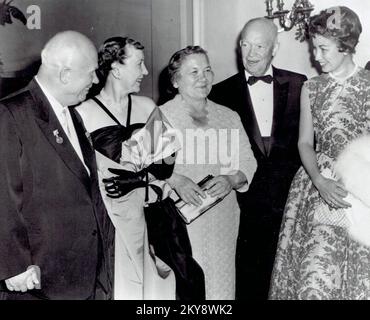 Le Premier ministre soviétique Nikita Khrouchtchev lors de sa visite américaine de 11 jours en tant qu'invité du président Eisenhower, le 1959 septembre. Banque D'Images