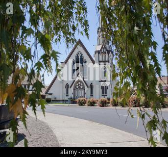 Bien que toujours debout, la première église presbytérienne de Napa, Californie a perdu des parties de ses vitraux, ainsi que d'autres dommages, à la suite du tremblement de terre de 6,0 qui a secoué la ville sur 24 août 2014. Tremblement de terre en Californie. Photographies relatives aux programmes, aux activités et aux fonctionnaires de gestion des catastrophes et des situations d'urgence Banque D'Images