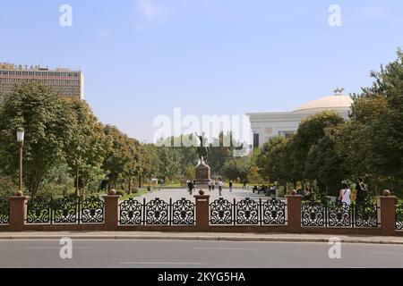 Place Amir Temur, Centre de Tachkent, province de Tachkent, Ouzbékistan, Asie centrale Banque D'Images