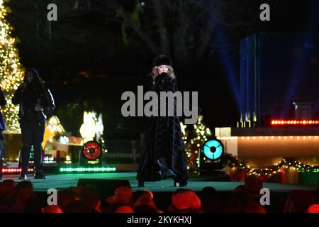 Washington, DC, États-Unis. 30th novembre 2022. Shania Twain se produit au National Christmas Tree Lighting on the Ellipse 2022 à Washington, DC, Etats-Unis sur 30 novembre 2022. Crédit: Kyle Mazza/Sipa USA crédit: SIPA USA/Alay Live News Banque D'Images