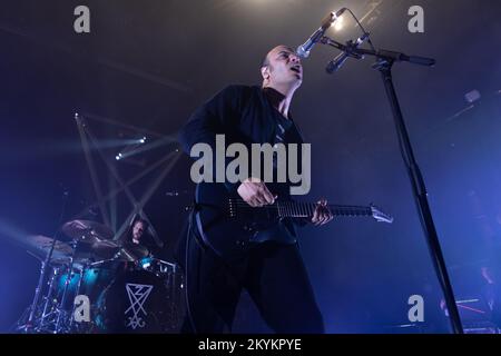 Oslo, Norvège. 30th novembre 2022. Le groupe d'avant-garde suisse-américain zeal & ardor joue un concert à Rockefelle à Oslo. Ici, le chanteur et guitariste Manuel Gagneux est vu en direct sur scène. (Crédit photo : Gonzales photo/Alamy Live News Banque D'Images