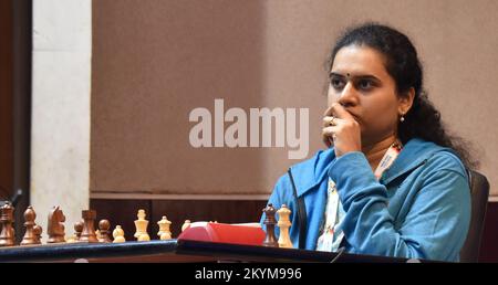 Kolkata, Inde. 01st décembre 2022. Anna Ushenina, de l'Ukraine, gagne contre Nana Dzagnidze, de Géorgie, dans le tournoi féminin de jeu rapide Tata Steel Chess India. (Photo de Sayantan Chakraborty/Pacific Press) crédit: Pacific Press Media production Corp./Alay Live News Banque D'Images