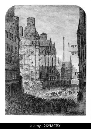 L'effondrement d'un règlement d'Édimbourg avec perte de vie en novembre 1861. De 77 occupants, 35 ont péri ou sont morts à l'hôpital de leurs blessures. Cet édifice de sept étages vieux de 250 ans comprenait principalement du bois, qui renversait cette nuit fatidique, était situé au cœur de la vieille ville densément peuplée d’Édimbourg, sur le côté nord de High Street.la City Improvement Act a été adoptée en 1867, Et à la fin du 19th siècle, une grande partie du logement médiéval de la vieille ville avait disparu. Banque D'Images