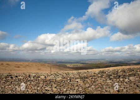 Une vue de Sponds Hill près de Bowstonegate au-dessus de Lyme Park Cheshire Angleterre Banque D'Images