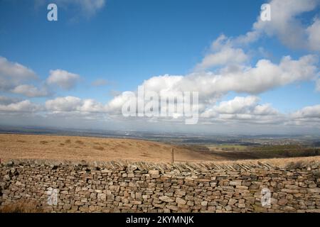 Une vue de Sponds Hill près de Bowstonegate au-dessus de Lyme Park Cheshire Angleterre Banque D'Images