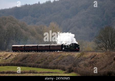 'sid Keith Park' avec un service de navette Kidderminster - Arley, au pont Victoria. Banque D'Images