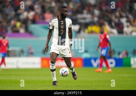 Doha, Al Khor, Qatar, Qatar. 1st décembre 2022. AL KHOR, QATAR - DÉCEMBRE 1 : le joueur de l'Allemagne Antonio Rudiger contrôle le ballon lors de la coupe du monde de la FIFA, Qatar 2022 groupe E match entre le Costa Rica et l'Allemagne au stade Al Bayt sur 1 décembre 2022 à Doha, Qatar. (Credit image: © Florencia Tan Jun/PX Imagens via ZUMA Press Wire) Banque D'Images