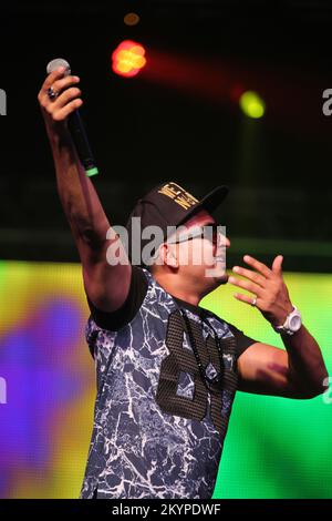 Mississauga, Canada. 11th juillet 2015. La chanteuse indo-canadienne Parichay se produit pendant le South Asian Summer Festival à Mississauga, en Ontario, au Canada. Parichay est considéré comme un pionnier de la musique Desi urbaine au Canada car il combine plusieurs genres comme le reggae, le hip hop, la pop et la maison avec la musique hindi et punjabi. (Photo de Creative Touch Imaging Ltd./NurPhoto) Credit: NurPhoto/Alay Live News Banque D'Images