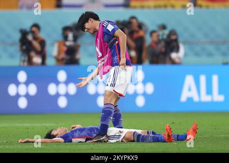 Al Rayyan, Qatar. 1st décembre 2022. Kaoru Mitoma & Ayase Ueda (JPN) football : coupe du monde de la FIFA Qatar 2022 Groupe E match entre le Japon et l'Espagne au stade international de Khalifa à Al Rayyan, Qatar . Crédit: Naoki Morita/AFLO SPORT/Alay Live News Banque D'Images