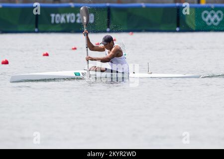 02 août 2021: Amado Cruz de l'équipe Belize courses pendant le MenÕs kayak Single 1000m canoë Sprint Heats, Tokyo Jeux Olympiques 2020 à la mer de la forêt de la voie navigable à Tokyo, Japon. Daniel Lea/CSM} Banque D'Images