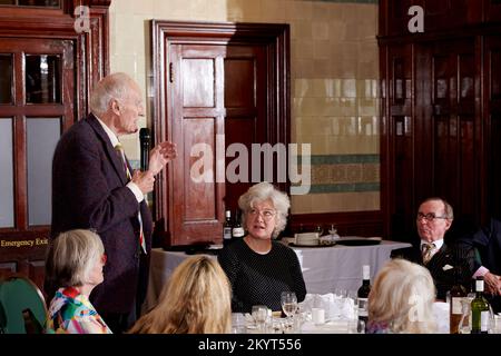 Peter Snow au Oldie déjeuner éclairé 15-11-22 Banque D'Images