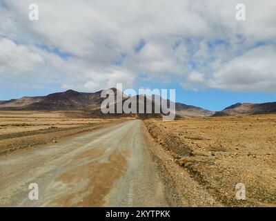 Montagnes photographiées de la plage de Cofete, parc naturel Jandia Fuerteventura Espagne Banque D'Images