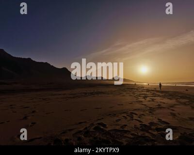 Montagnes photographiées de la plage de Cofete, parc naturel Jandia Fuerteventura Espagne Banque D'Images